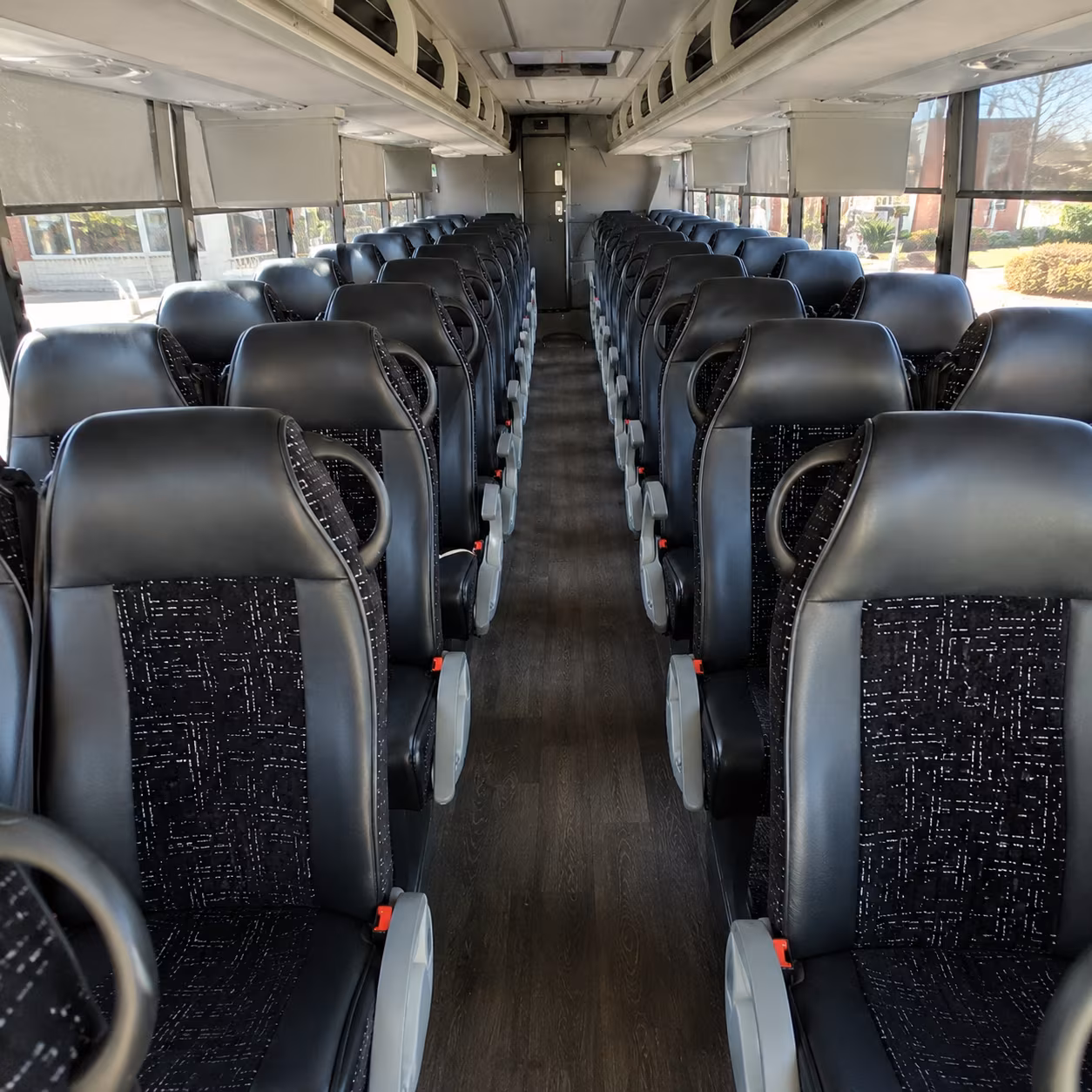 charter buses for large knoxville prom groups and school coordinated transportation