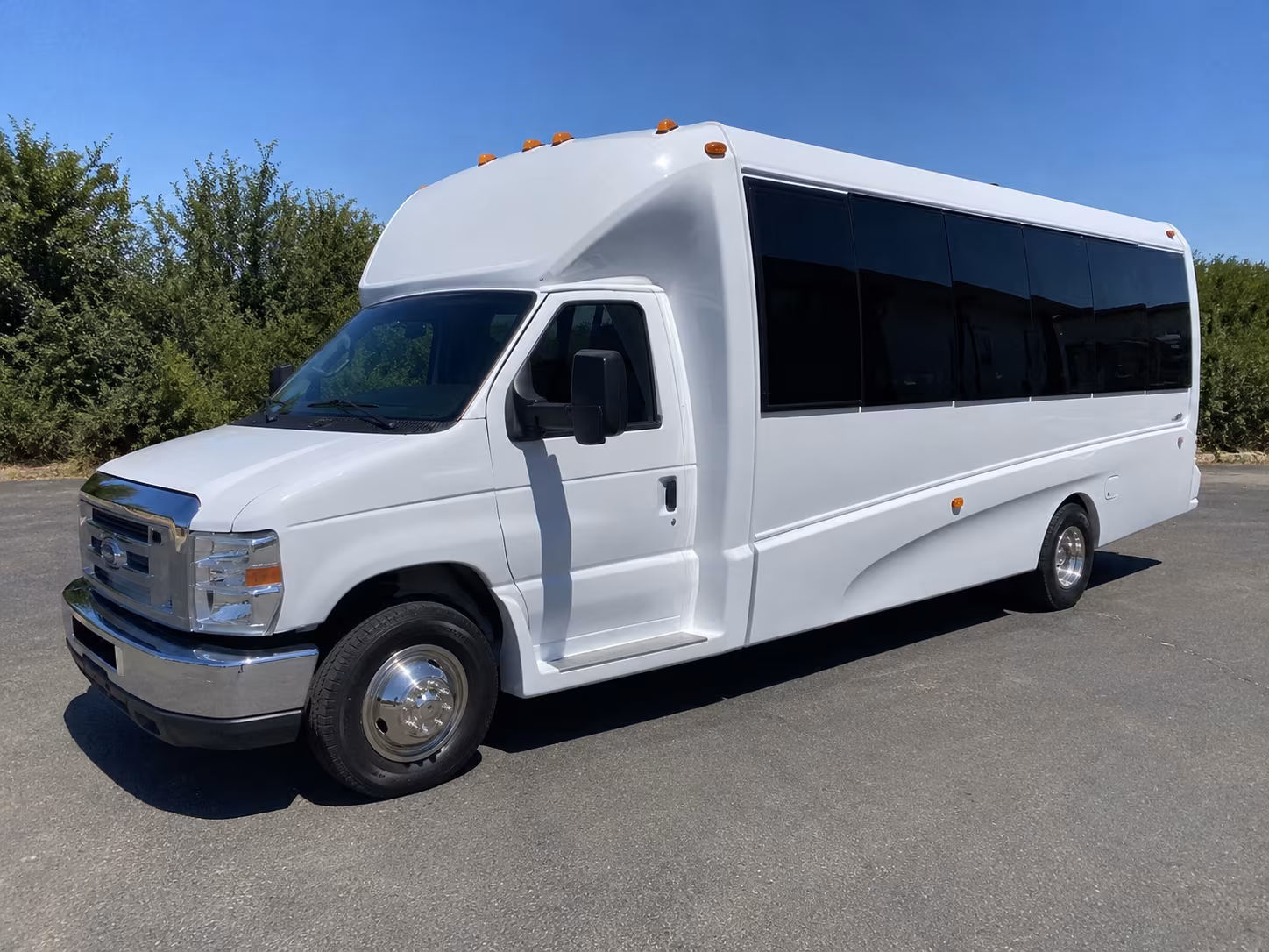 field trip buses for east tennessee science and outdoor education trips