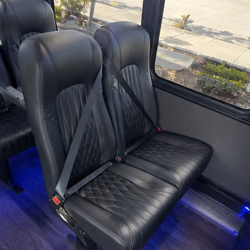 knoxville 25 passenger minibus inside
