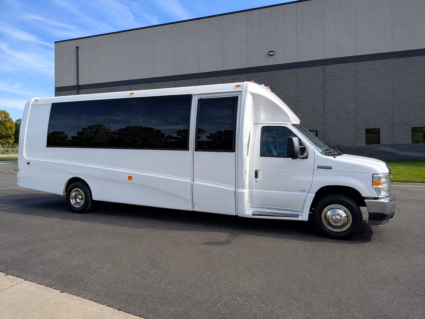 knoxville field trip transportation onboard seating