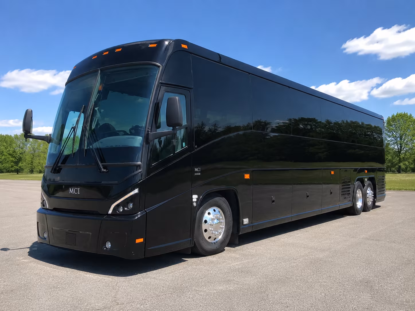 long distance charter buses for knoxville fans traveling to