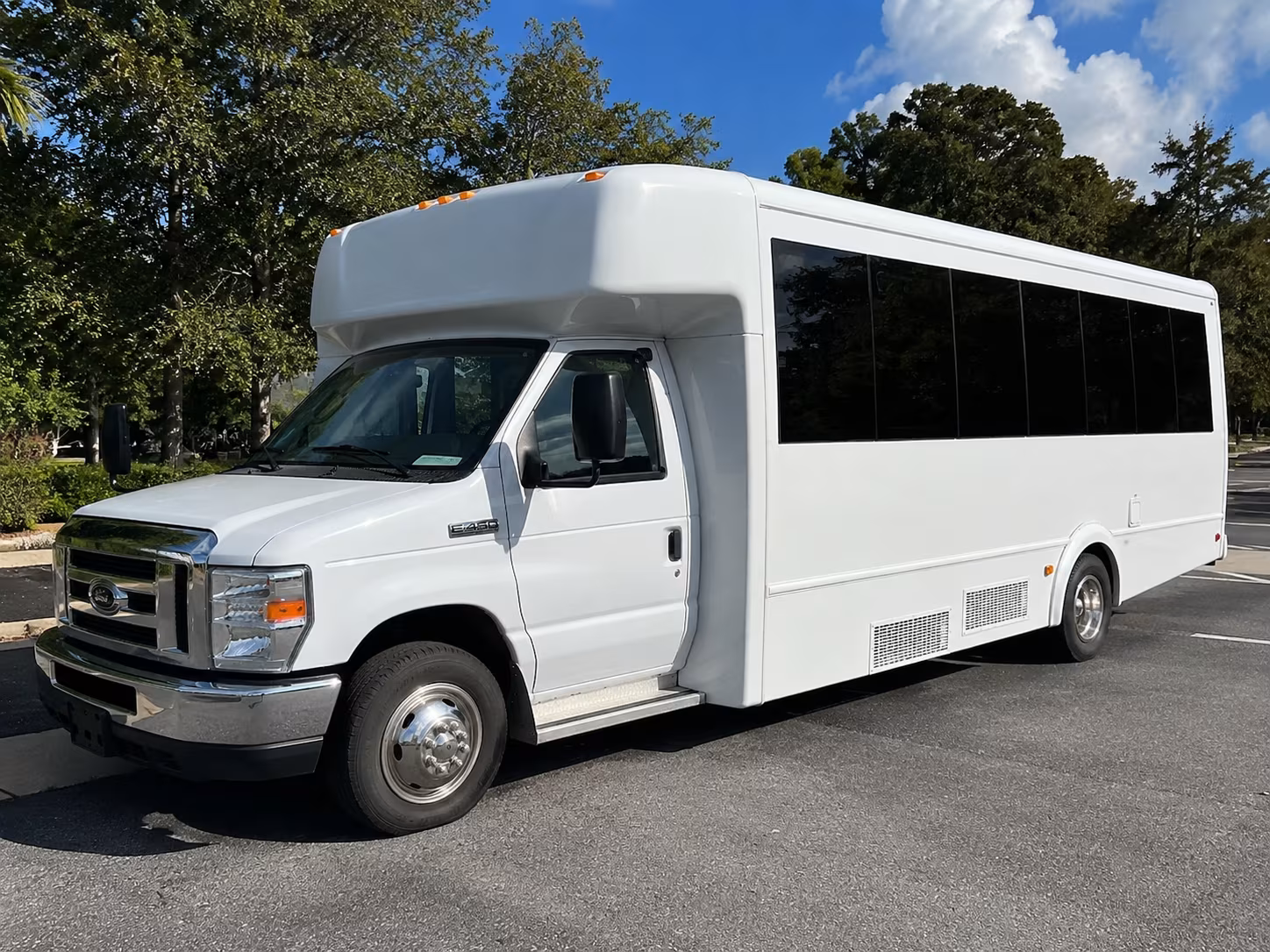 sweet 16 and quinceanera party buses built around your knoxville celebration